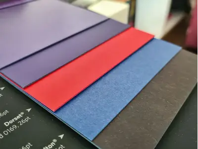 Kartvizit için kullanılacak kağıt ve renk